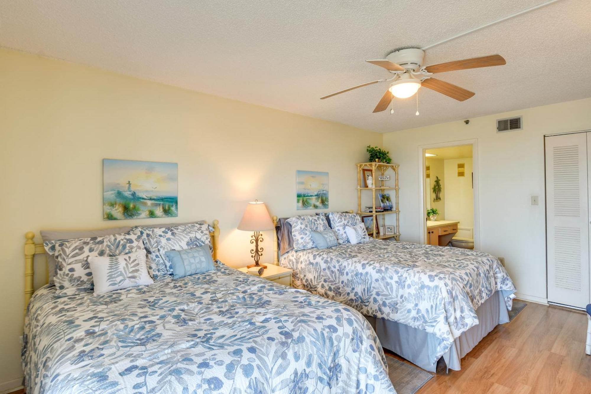 Coastal Condo With Balcony Walk To Madeira Beach! Сант Пит Бич Экстерьер фото